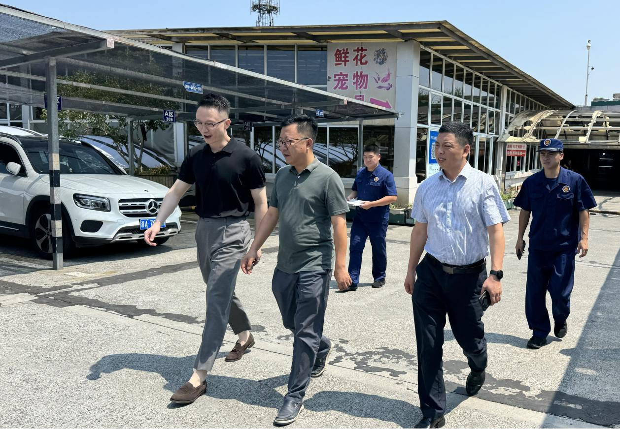 增强隐患排查，，筑牢清静防线