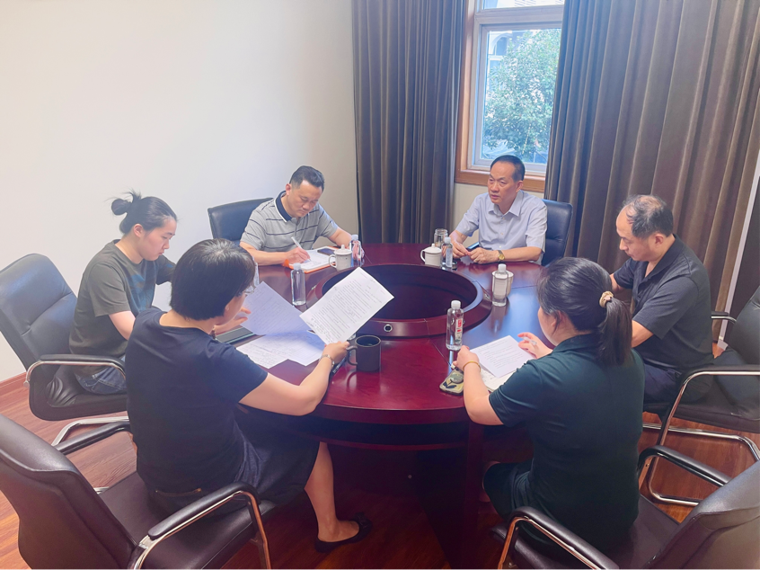 切脉市场动态，，，，，，明确未来生长偏向——董事长一行赴天游ty8收支口商业有限公司调研