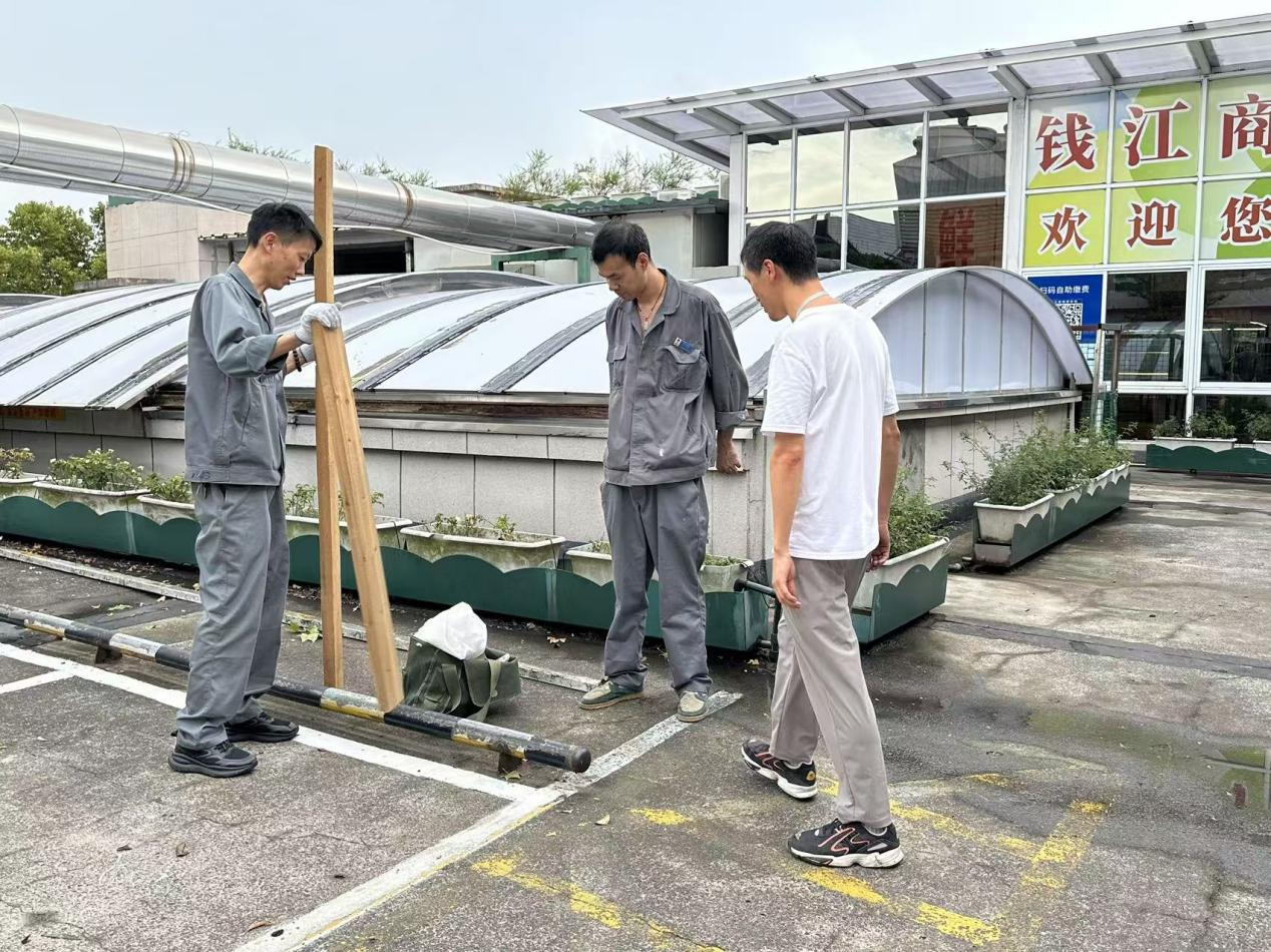 风雨退去，，，，，清静先行！钱江商城开展清静巡查事情