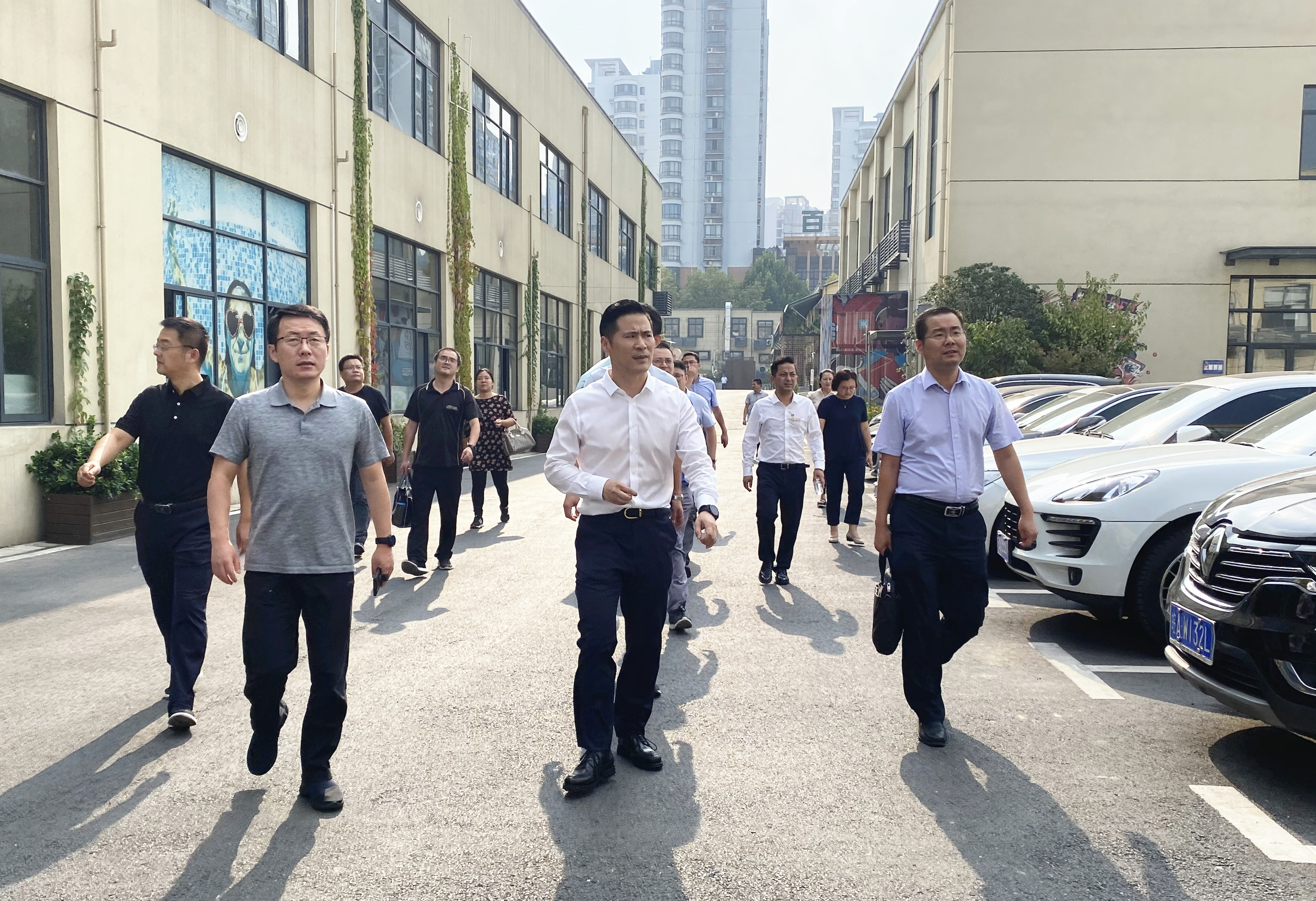庐阳区委副书记、区长陈伟一行 莅临庐阳天游ty8文创园调研