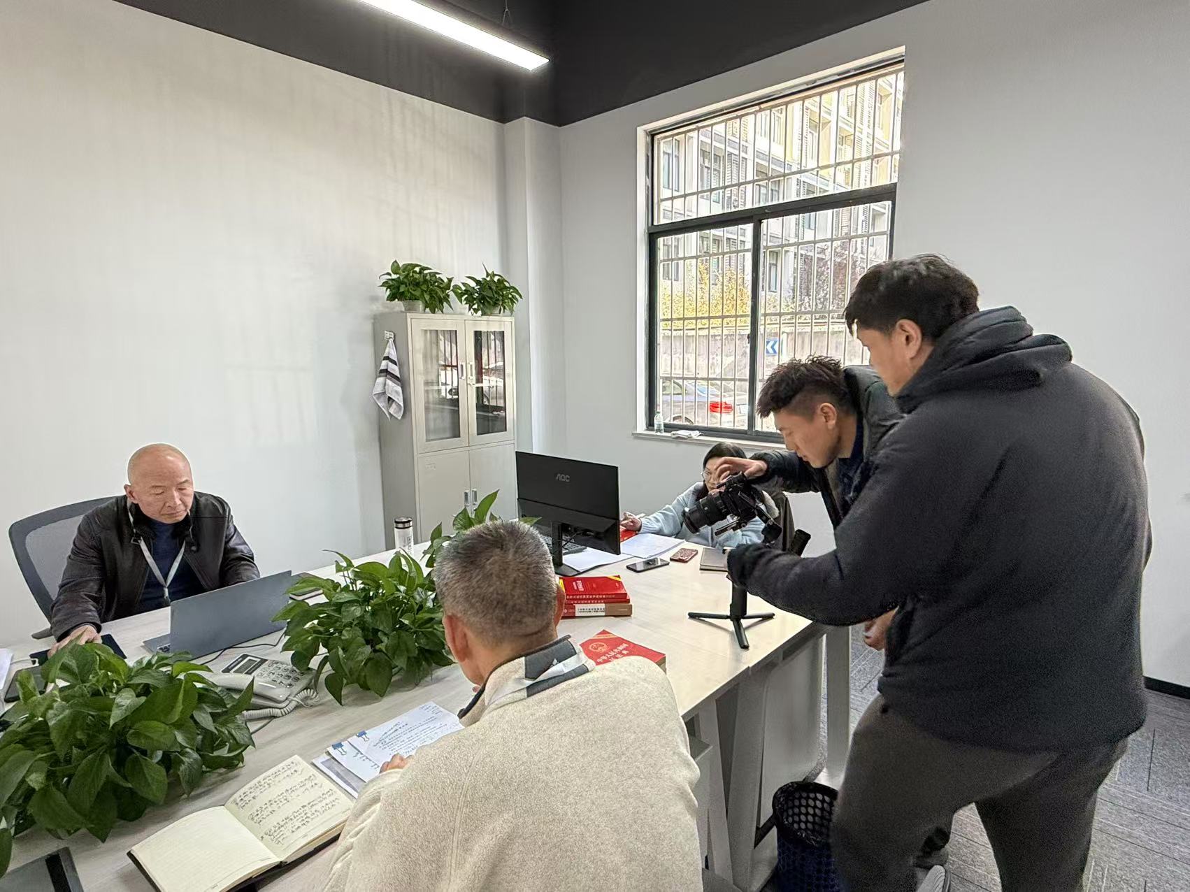 助力和美辖区，，，，，展现律威风范