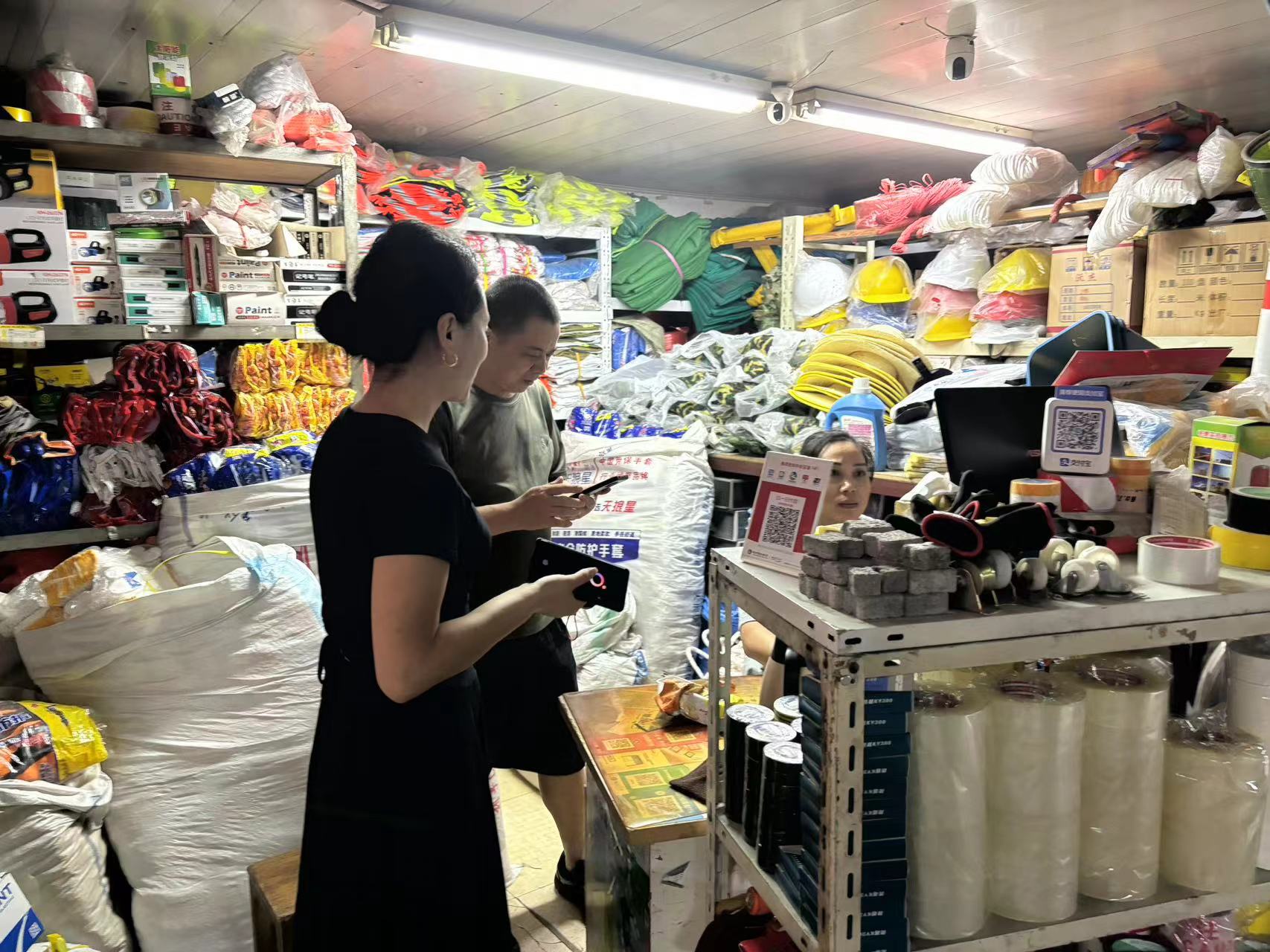天游ty8市场防汛在行动